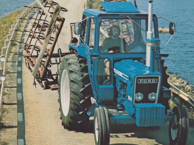 Ford 7600