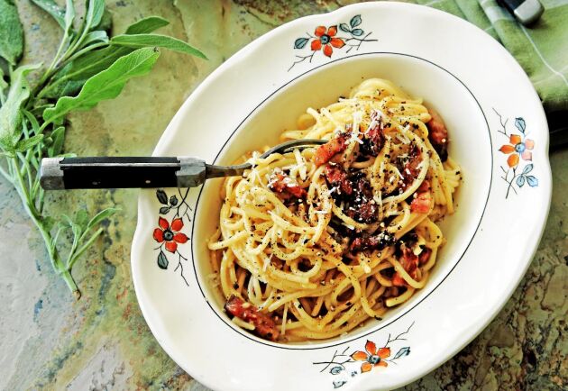 Klassiskt recept på spaghetti carbonara | Land