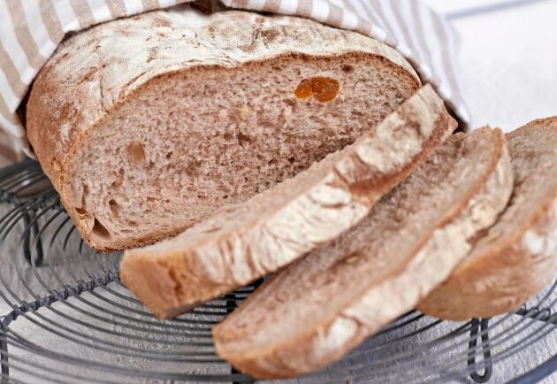  När suget faller på är det trevligt att kunna plocka fram ett hembakat bröd.
